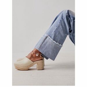 ✨Free People (EUC) Celeste Clogs Platform Espadrille Mules Size 6✨